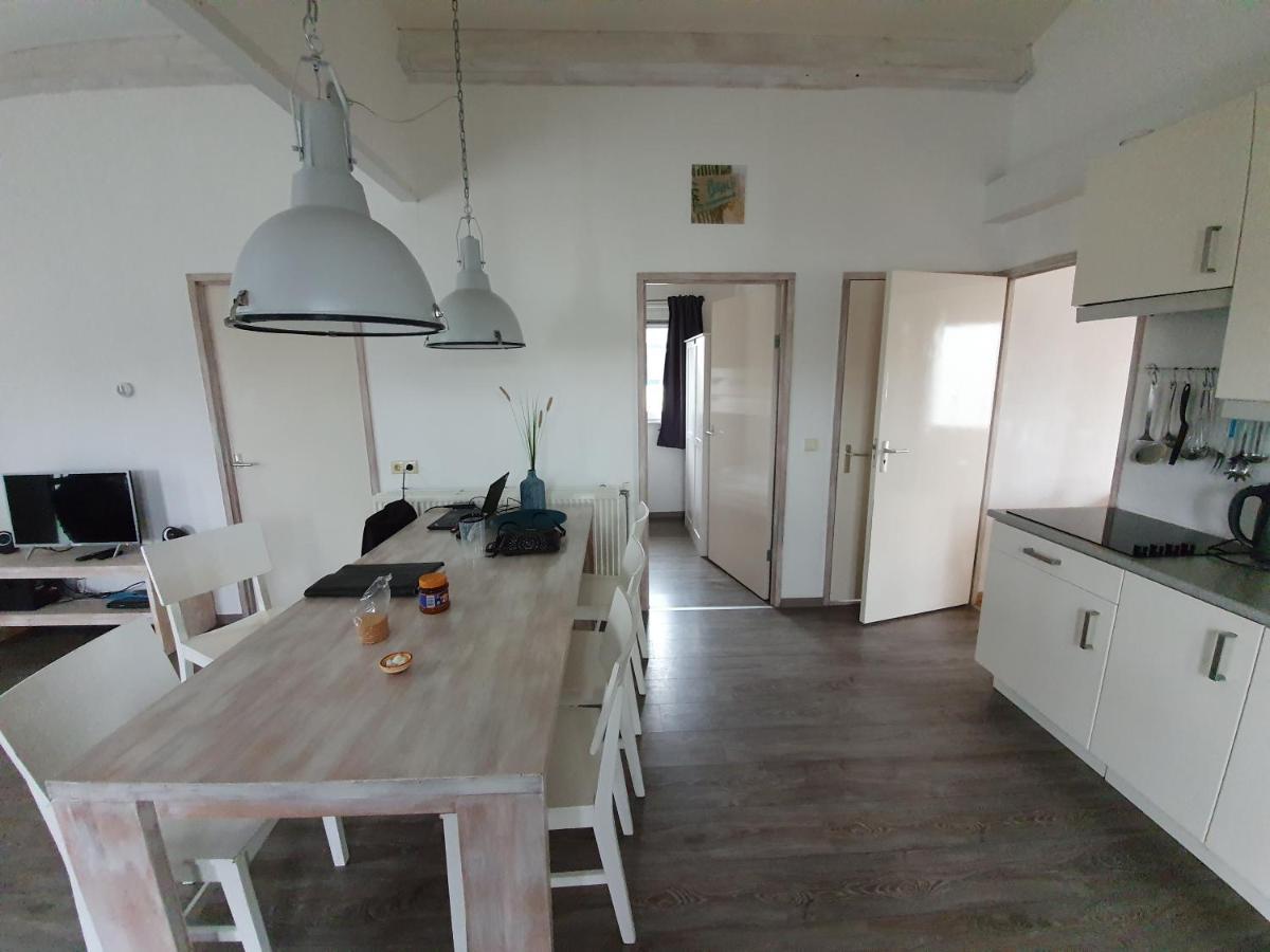 Met Sauna In Zeeland Chalet Sint-Annaland
